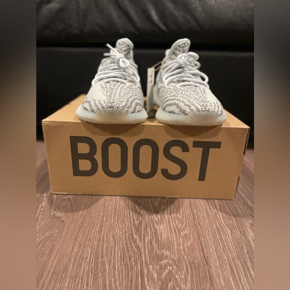 Adidas Yeezy Boost 350 V2 Blue Tint - Picture 6 of 8